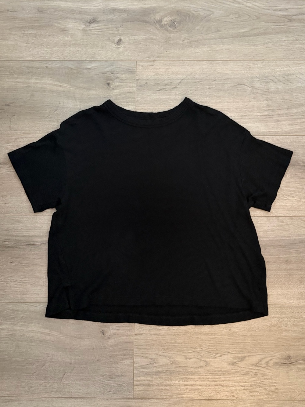 American Eagle Outfitters Kids Black Short Sleeve Tee - Classic Crew